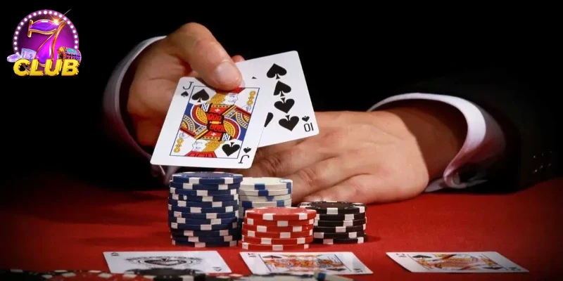 Hình ảnh quà tặng khuyến mãi hấp dẫn cho người chơi Xì tố.